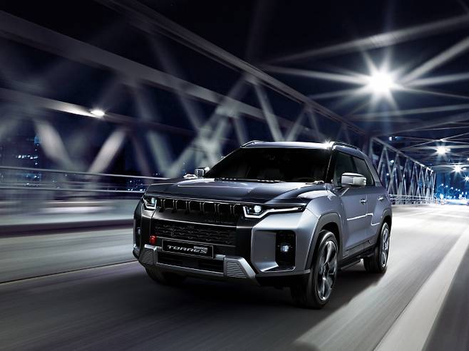 경제성을 갖춘 '토레스 하이브리드'가 최근 각광 받고 있다. /사진=KGM