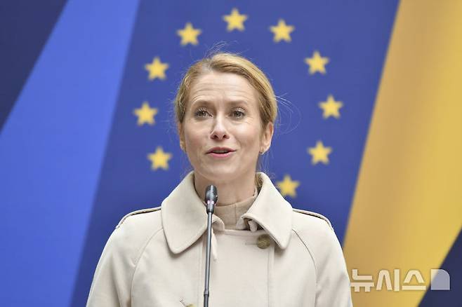 [르이우=AP/뉴시스]지난 9일(현지시각) 우크라이나 르이우에서 열린 우크라이나-유럽연합(EU) 외교장관 회담에 참석한 카야 칼라스 EU 외교안보 담당 집행위원이 기자회견을 하는 모습. 2025.05.22.