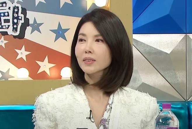 아나운서 출신 방송인 백지연. MBC '라디오스타' 방송화면 캡처.