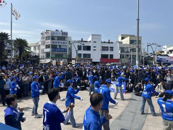 22일 제주시 일도1동 동문로터리 이재명 대통령 후보 유세현장의 모습. 대한민국 중앙선대위 공보단 제공