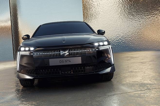 DS 오토모빌 N°4