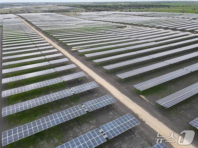 한화큐셀의 미국 텍사스주 태양광 발전소 자료사진(한화큐셀 제공)