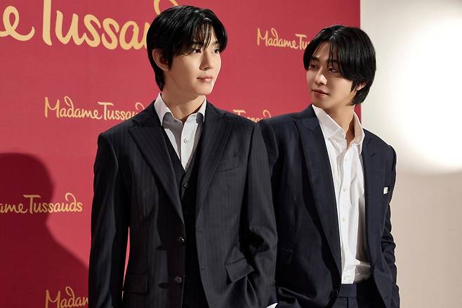 배우 안효섭의 밀랍인형이 세계적인 밀랍인형 박물관 마담투소 홍콩에 전시되며 글로벌 팬들의 이목을 집중시키고 있다. ⓒ더프레젠트컴퍼니