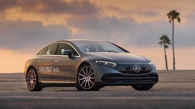 벤츠 레벨 3 자율주행 시스템 '드라이브 파일럿(Drive Pilot)' 자동차