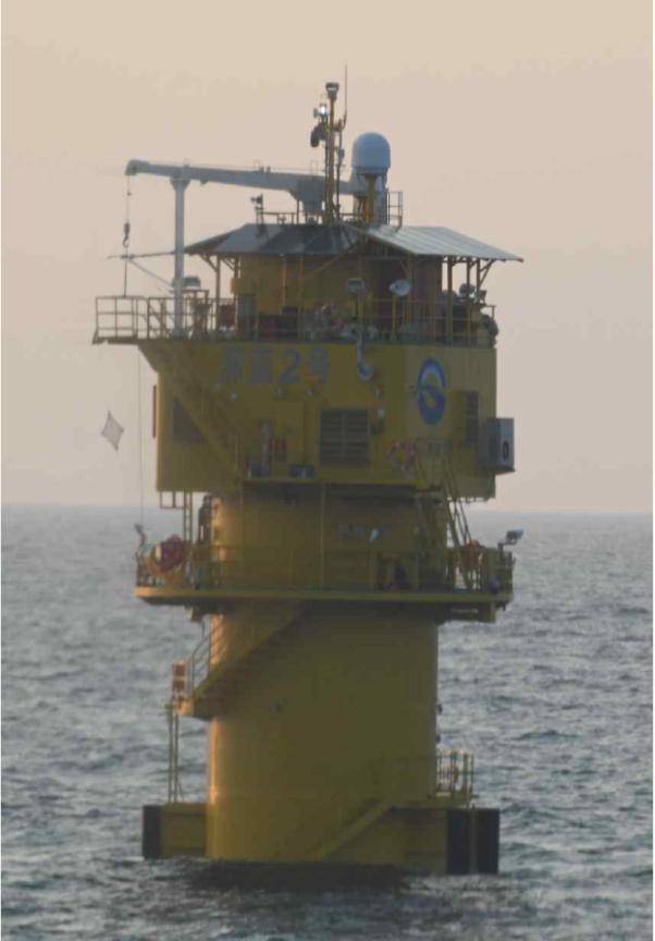 한중 양국의 200해리 배타적경제수역(EEZ)이 겹치는 서해 잠정조치수역(PMZ)에 중국이 2024년 일방적으로 설치한 구조물 '선란 2호'의 사진. 연합뉴스