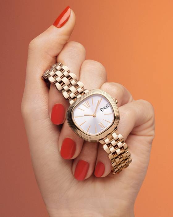 여러 층으로 이뤄진 가드룬 장식 베젤이 돋보인다. 사진 피아제