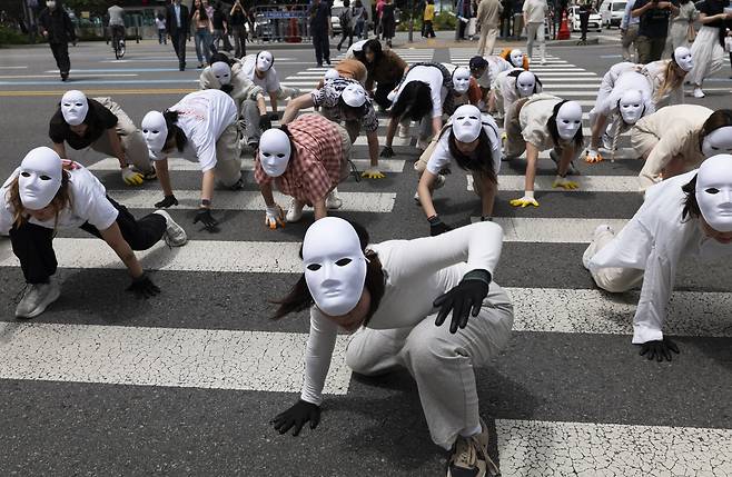 Members of the Green Korea United perform during the International Day for Biological Diversity in Seoul, South Korea, 22 May 2025. Green Korea United members gathered to demand the rights of nature in Seoul. [EPA/YONHAP]