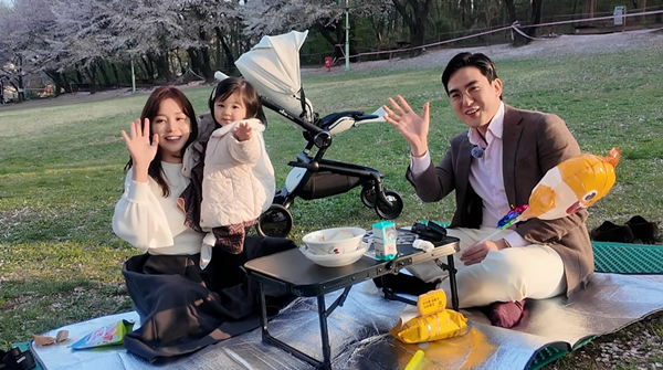 배우 윤진이가 가족과의 소중한 일상을 공유하며 진솔한 육아 이야기를 전했다. / 사진 = ‘진짜 윤진이’ 캡처