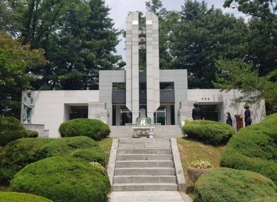 남산공원에 있는 낡고 협소한 예천군 충혼탑[헤럴드DB]