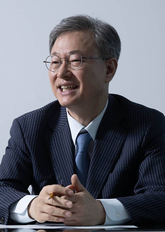 장인홍 구로구청장이 12일 오전 서울 구로구청 내 집무실에서 헤럴드경제와 인터뷰를 하고 있다. 임세준 기자