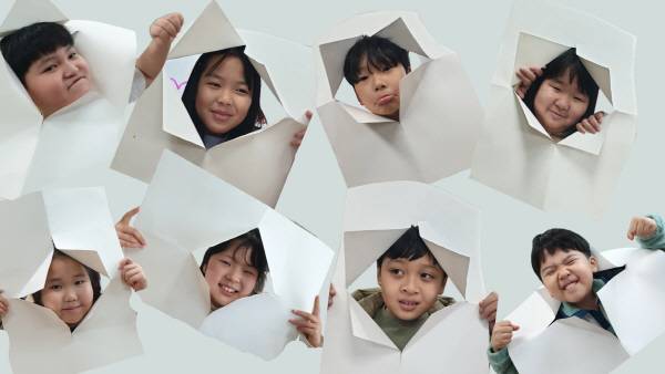 초등부 최우수상. 동로초등학교 '하나 된 세상 속 우리'.