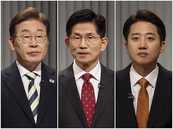 이재명 더불어민주당 대선 후보, 김문수 국민의힘 대선 후보, 이준석 개혁신당 대선 후보(사진 왼쪽부터)가 23일 서울 여의도 KBS 스튜디오에서 열린 대선 후보 2차 사회 분야 TV토론에 참석해 있다. ⓒ국회사진기자단﻿