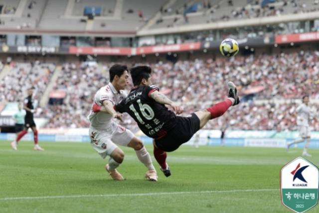K리그1 15라운드 FC서울과 수원FC와의 경기 모습. 사진 제공=한국프로축구연맹