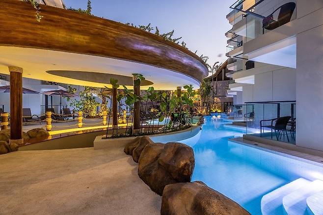 에메랄드비치 리조트