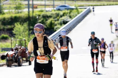 오봉서원에 마련된 CP(체크포인트)2를 향해 달리는 김수빈 씨