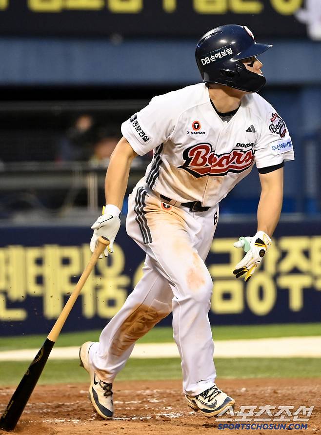 20일 잠실야구장에서 열린 SSG와 두산의 경기, 4회말 1사 1루 두산 오명진이 안타를 치고 있다. 잠실=허상욱 기자wook@sportschosun.com/2025.05.20/