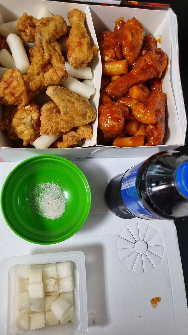 처갓집양념치킨+후라이드치킨 두마리