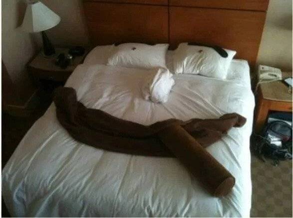 해외 호텔 투숙객들의 장난.jpg