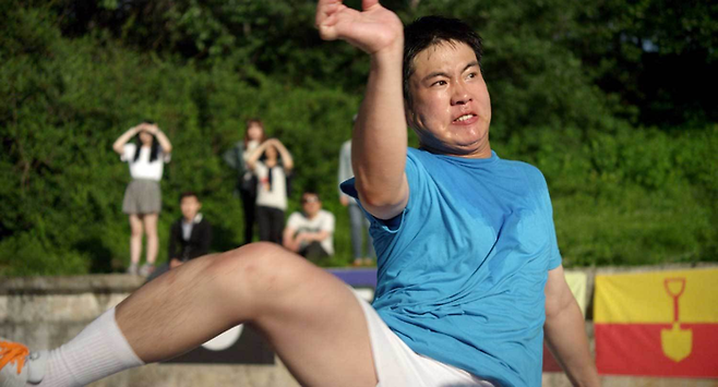 그해 학내 족구대회는 대흥행에 성공했다. [광화문시네마]