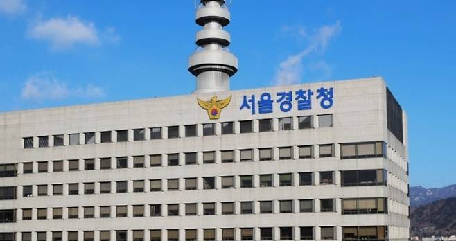 아버지의 사망 이후 고모 집에 맡겨져 생활하던 초등학교 3학년생이 실종된 지 36년 만에 가족을 되찾았다. 경찰은 작년 2월 서울경찰청 장기실종 전담 부서에 이번 사건을 이관하고 전면적인 재수사에 들어간 지 1년 3개월 만에 실종자의 신원을 확인하고 가족과 극적으로 상봉시켰다. [연합]