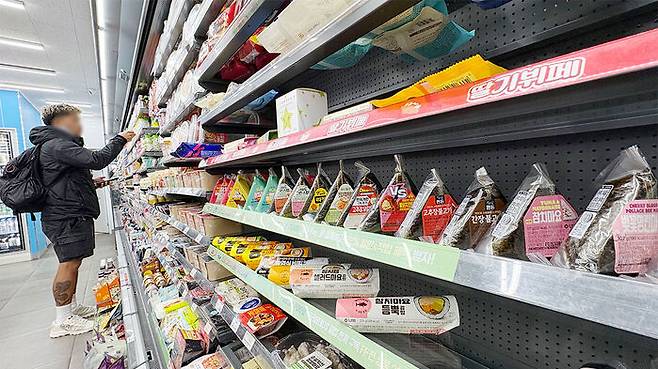 서울 시내 한 편의점에 진열된 삼각김밥