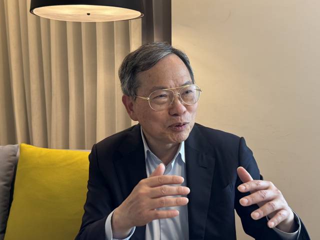 찰스 리앙 슈퍼마이크로컴퓨터 창업자 겸 최고경영자(CEO)가 아시아 최대 정보기술(IT) 전시회 ‘컴퓨텍스 2025’가 열린 대만 타이베이의 한 호텔에서 인터뷰를 갖고 한국 시장 확대 의지를 강조하고 있다. 타이베이=허진 기자