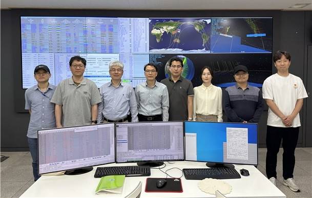 차세대 소형위성 2호 연구팀  [KAIST 제공. 재판매 및 DB 금지]