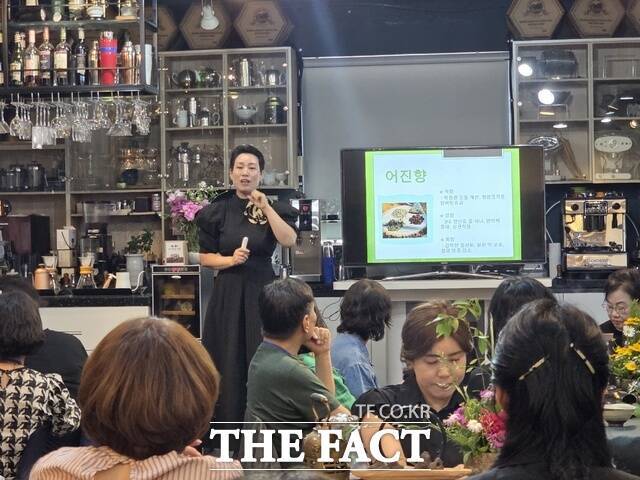 26일 대전교육연수원에서 관내 중·고등학교 보직교사들을 대상으로 힐링연수를 진행하고 있다. /대전시교육청