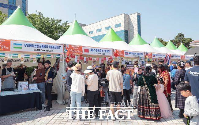 세계인의 날 축제 행사 모습. /시흥시