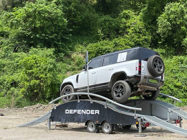 올 뉴 디펜더 OCTA