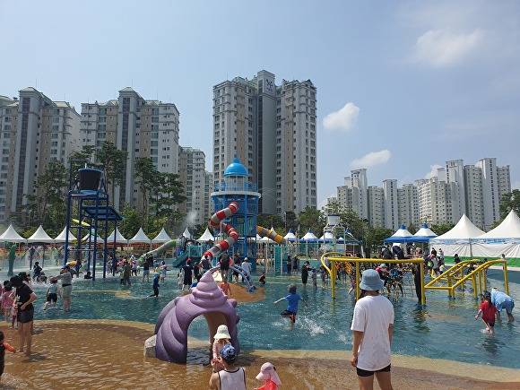 대농근리공원 물놀이장 운영 모습. [사진=청주시]