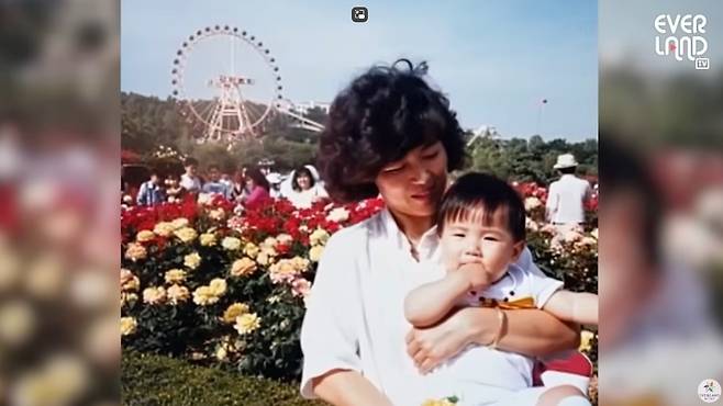 에버랜드 유튜브·인스타그램에 업로드된 장미축제 40주년 추억사진 스페셜 AI영상 캡처 이미지   [삼성물산 리조트부문 제공]