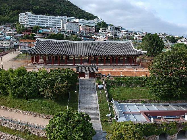 [여수=뉴시스] 국보 여수 진남관이 10년 동안 이뤄진 해체 및 복원 공사를 마치고 30일 개방된다. (사진=여수시 제공) 2025.05.26. photo@newsis.com *재판매 및 DB 금지