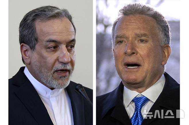 [서울=뉴시스] 유럽 3개국(E3) 고위 관리들은 미국과 핵협상 중인 이란이 제재를 피하고자 고의로 협상을 지연시키는 전략을 사용하고 있다고 트럼프 행정부에 경고했다고 예루살렘포스트가 25일(현지 시간) 보도했다. 사진은 지난 2월25일 테헤란에서 촬영된 압바스 아락치 이란 외무장관(왼쪽)과 지난 3월19일 워싱턴에서 촬영된 스티브 위트코프 백악관 중동 특사. 2025.05.26.