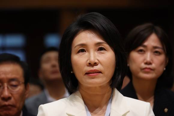 이재명 더불어민주당 대선 후보의 배우자 김혜경 여사가 24일 충북 단양군 구인사에서 열린 상월원각대조사 제51주기 열반대재에 참석해 있다. 2025.5.24 연합뉴스