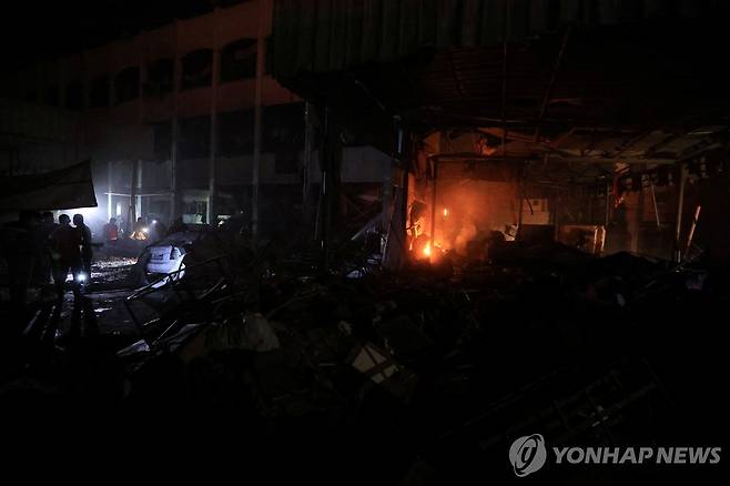 이스라엘, 가자지구 학교 건물 공습 (가자시티 로이터=연합뉴스) 26일(현지시간) 이스라엘 공습 표적이 된 가자지구 북부 가자시티의 학교 건물. 2025.5.26 photo@yna.co.kr