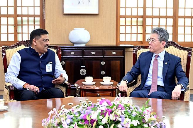 인도 의회 대표단 만난 김홍균 외교부 1차관 [외교부 제공]