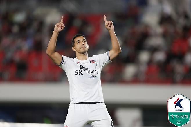 제주SK 유리 조나탄