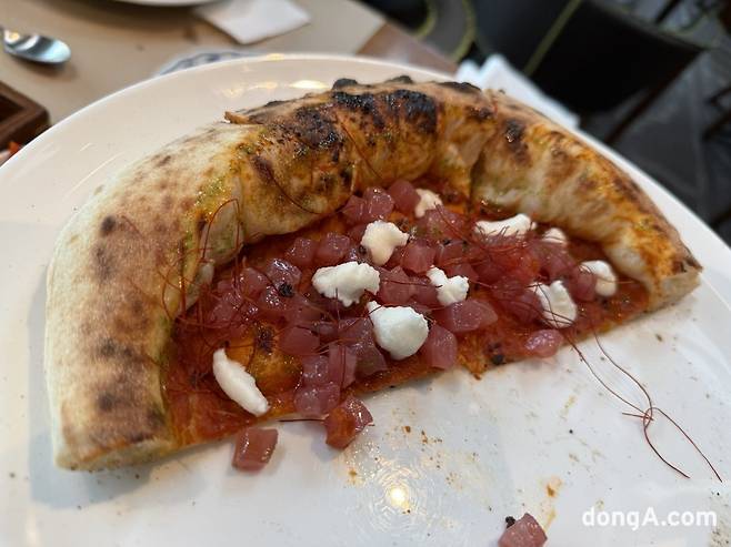 아트리오 특별 피자.