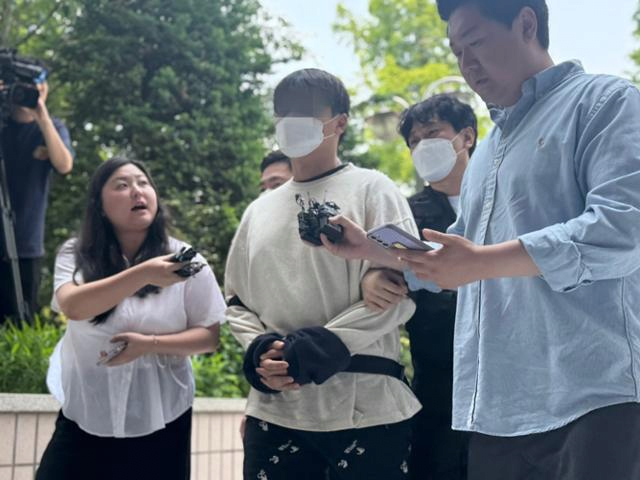 \'마약 투약 혐의\' 신남성연대 35세 간부 배모씨 영장 심사 출석