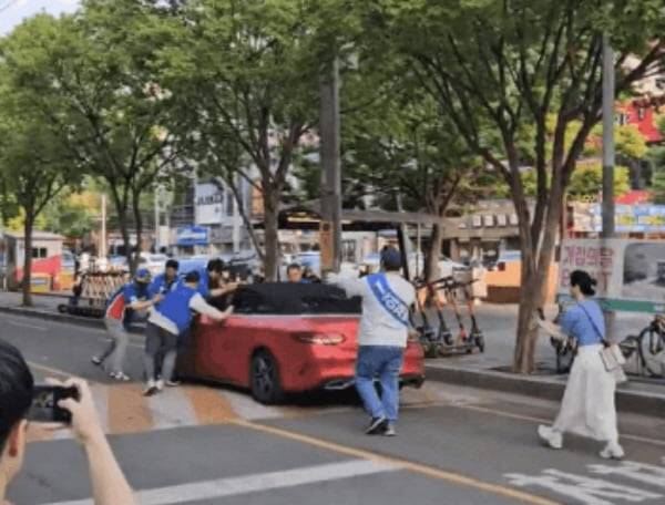 사진 = 더불어민주당 제공