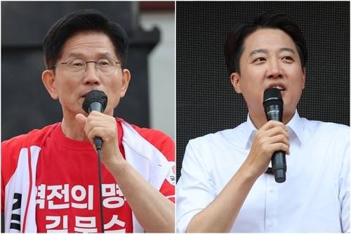 지난 25일 충남 서산에서 집중유세하는 김문수 국민의힘 대선 후보(왼쪽), 종묘 인근 서순라길에서 거리유세하는 이준석 개혁신당 대선 후보. [사진 출처 = 연합뉴스]
