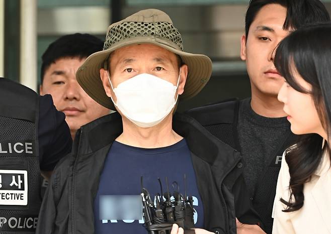 경기 시흥시에서 지인 2명을 살해하고 2명에게 흉기를 휘두른 차철남이 사이코패스가 아닌 것으로 밝혀졌다. 사진은 시흥경찰서에서 살인 및 살인미수 혐의로 검찰로 구속 송치되는 차철남. /사진=뉴시스