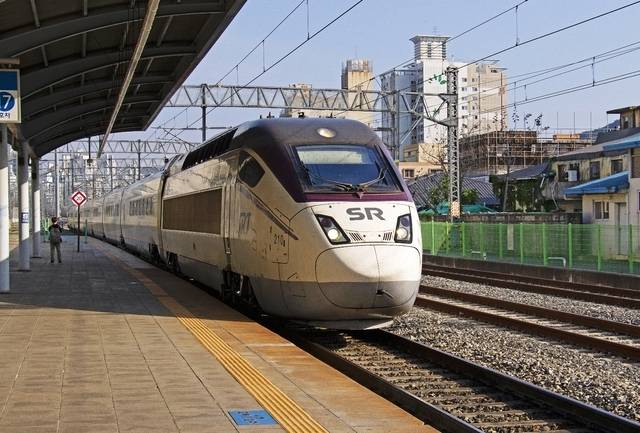 SRT(수서고속철도). 게티이미지뱅크