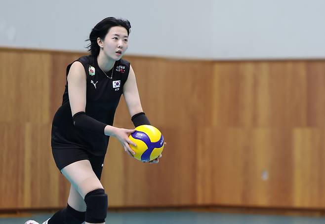 대한민국 여자 배구 국가대표팀 강소휘가 23일 충북 진천군 진천국가대표선수촌에서 공개 훈련을 하고 있다. 뉴시스