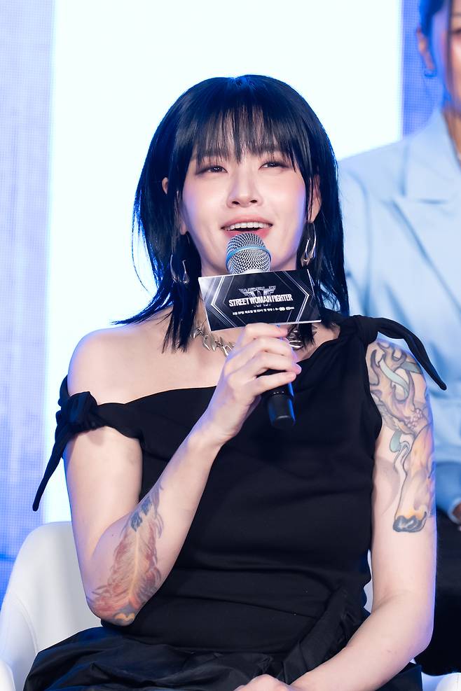 크루 범접의 모니카. 엠넷 제공