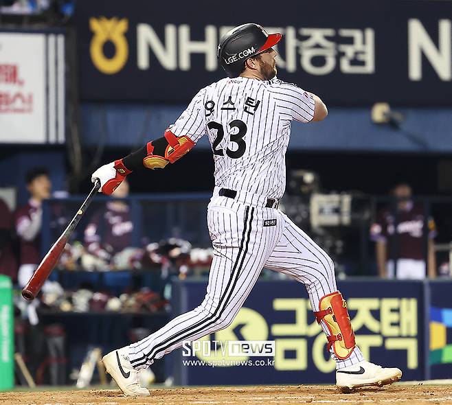 ▲ 올 시즌 리그 타격 성적표를 선도하며 최고 외국인 타자로 인정받고 있는 오스틴 딘 ⓒ곽혜미 기자