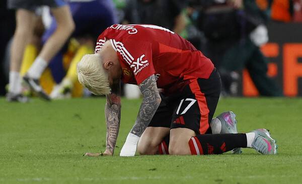 ▲ 이강인은 좌절 모드로 맨체스터 유나이티드를 떠날 가능성이 커진 알레한드로 가르나초와 나폴리에서 같이 뛸 수도 있고 경쟁자가 될 가능성도 있다. ⓒ연합뉴스/REUTERS