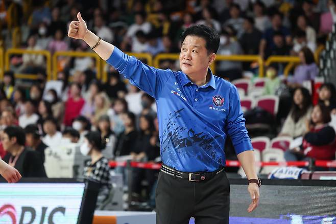 유도훈 감독. 사진제공=KBL