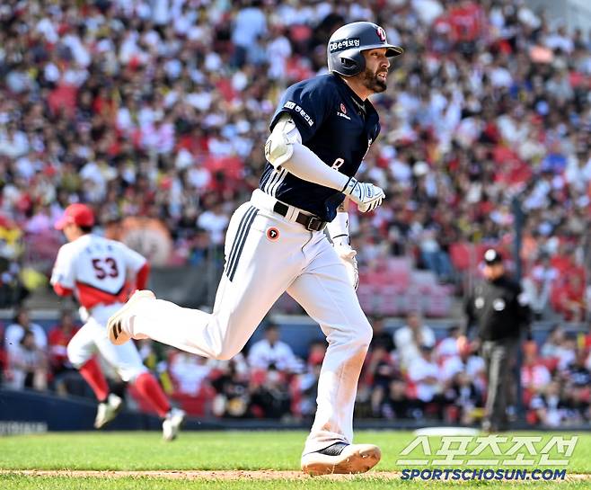 18일 광주KIA챔피언스필드에서 열린 두산과 KIA의 경기, 7회초 1사 1루 케이브가 안타를 치고 질주하고 있다. 광주=허상욱 기자wook@sportschosun.com/2025.05.18/